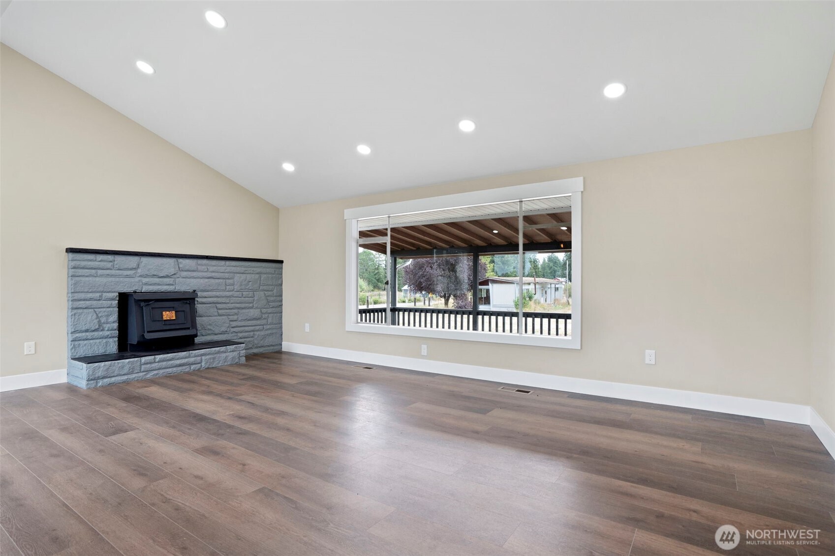 7804 280th Street Property Photo 5