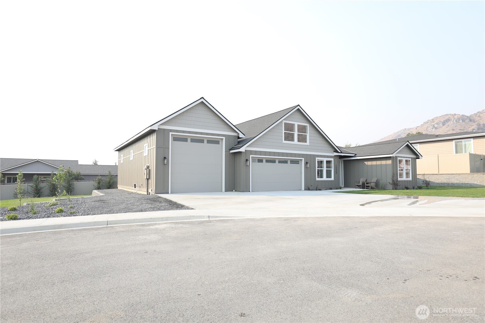 15009 Allison Place Property Photo 3