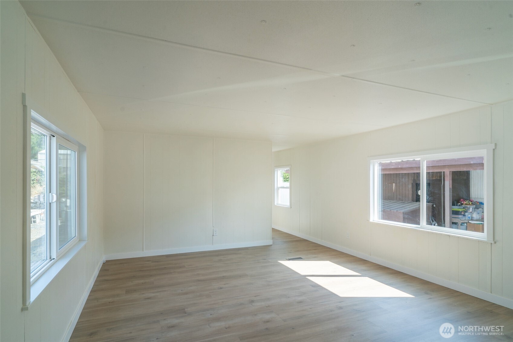 1908 W Marina Drive 9 Property Photo 6