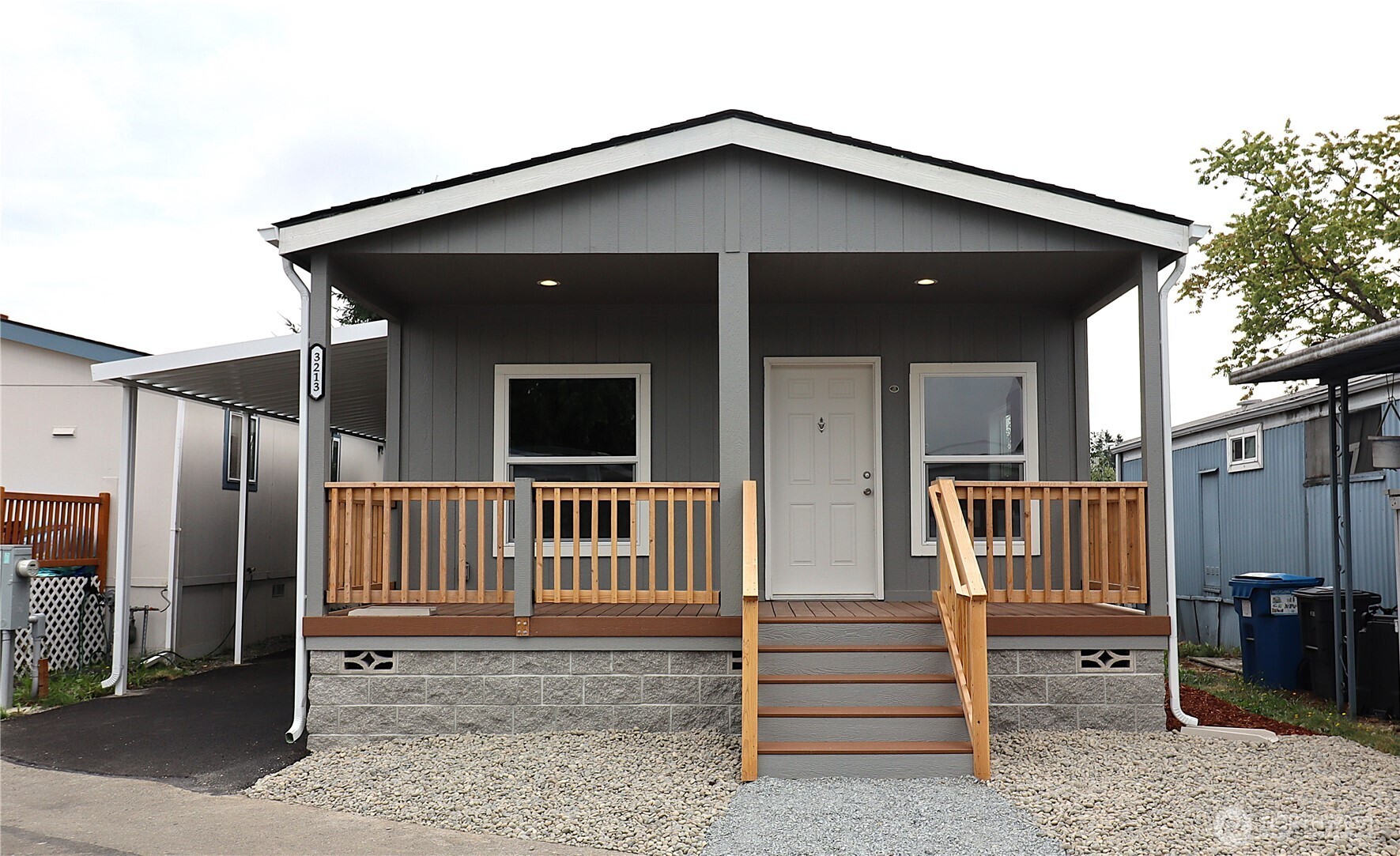 3213 S 182nd Place 215 Property Photo 2