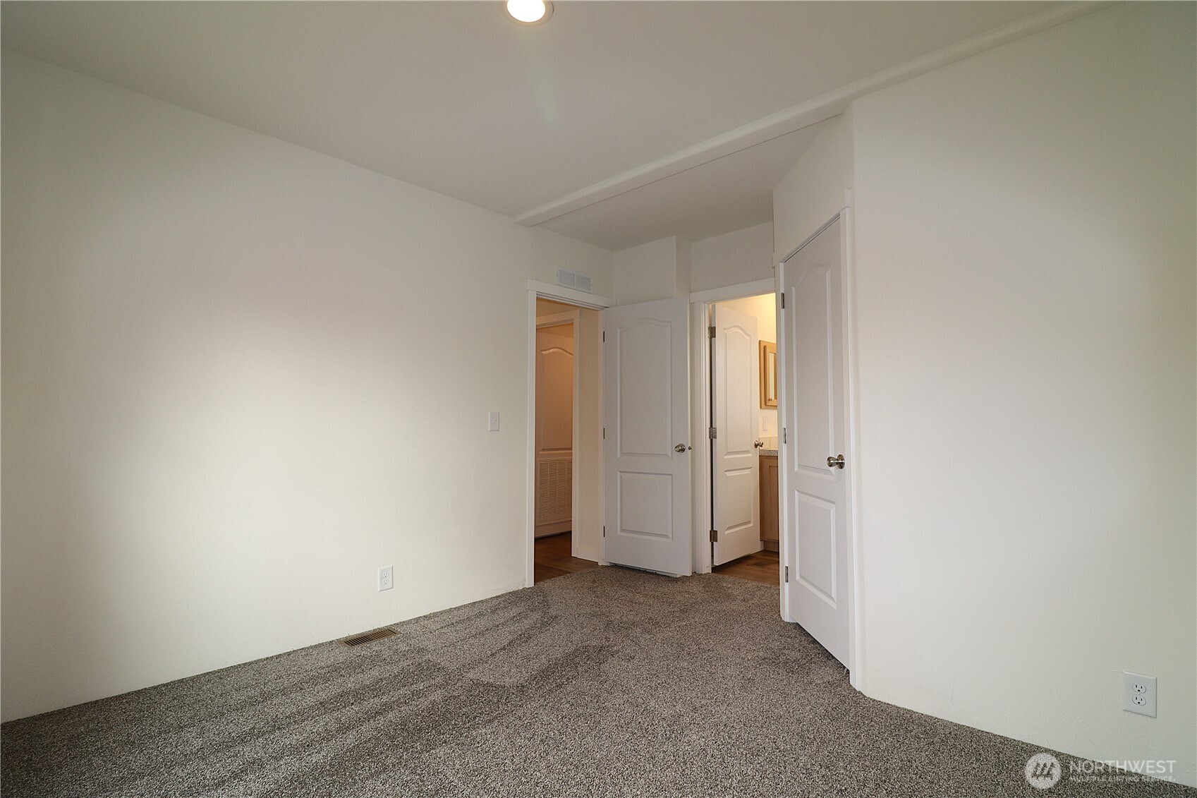 3213 S 182nd Place 215 Property Photo 17