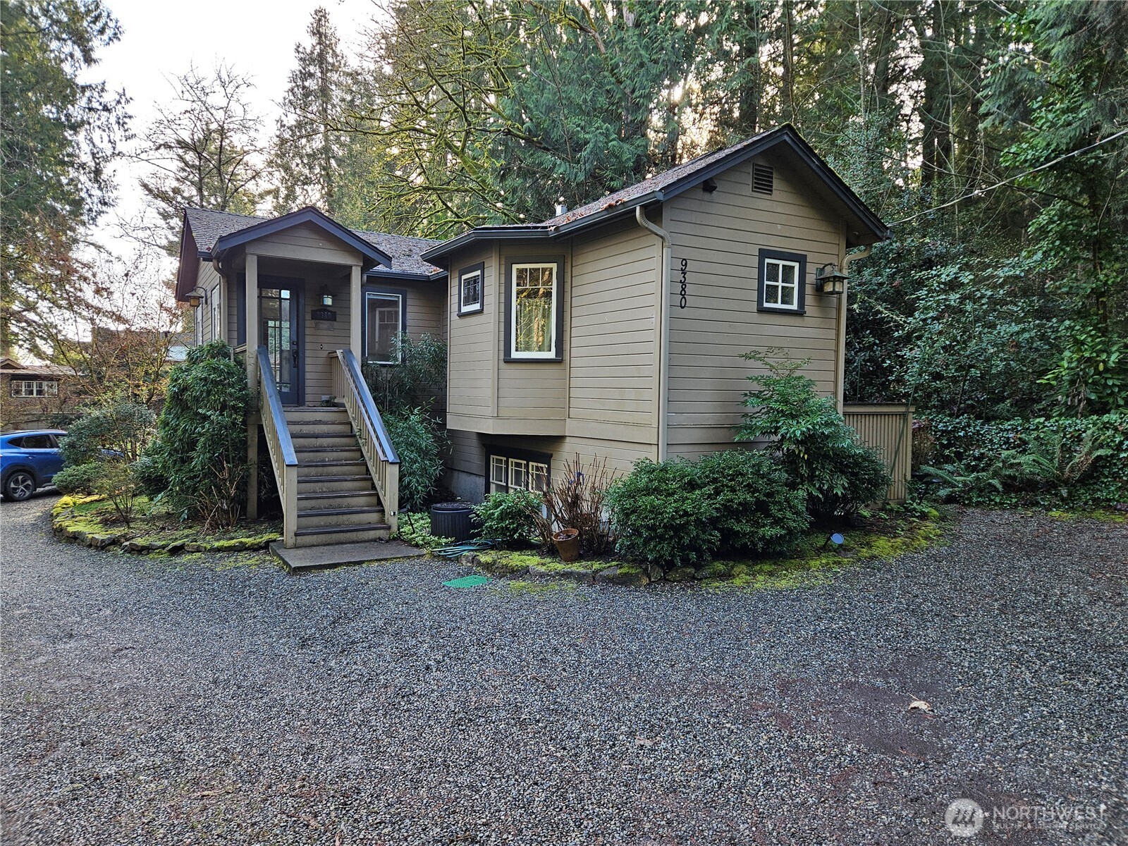 9380 Ferncliff Avenue Property Photo 2