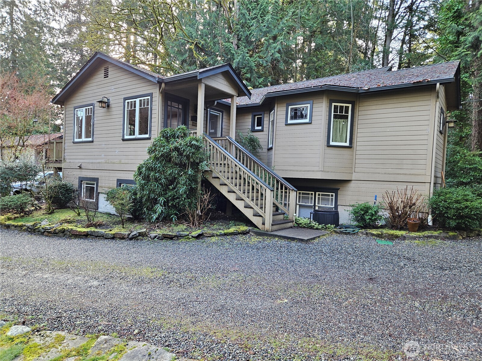 9380 Ferncliff Avenue Property Photo 3