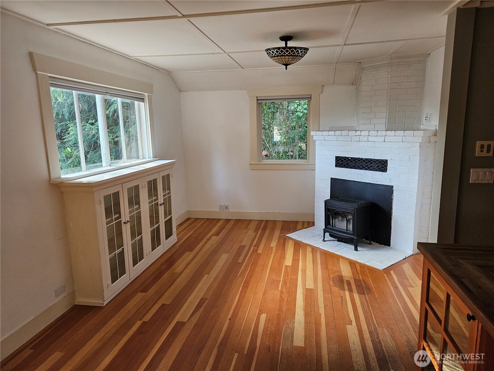 9380 Ferncliff Avenue Property Photo 6