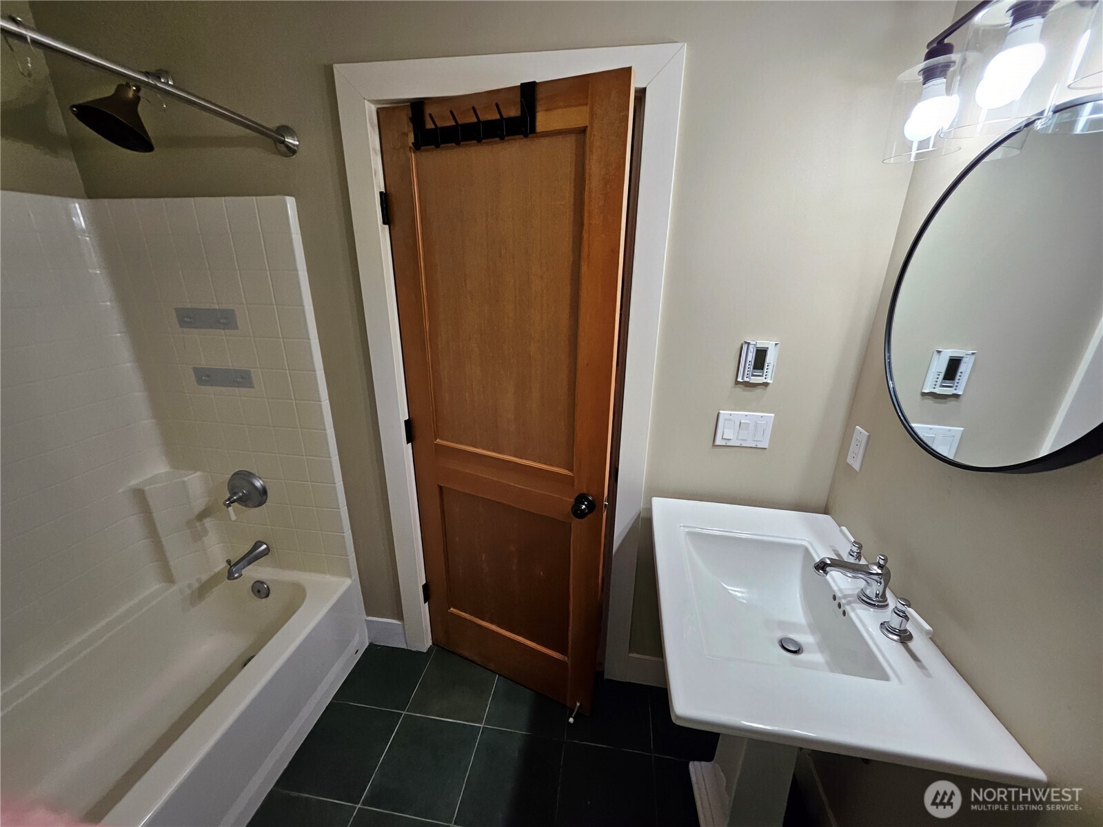 9380 Ferncliff Avenue Property Photo 12