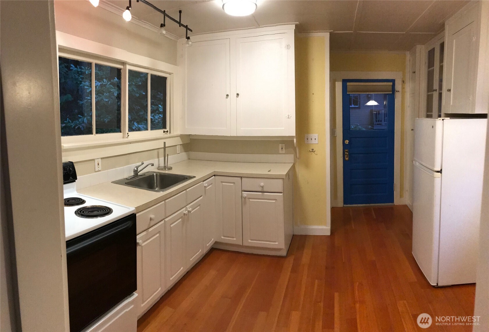 9380 Ferncliff Avenue Property Photo 22