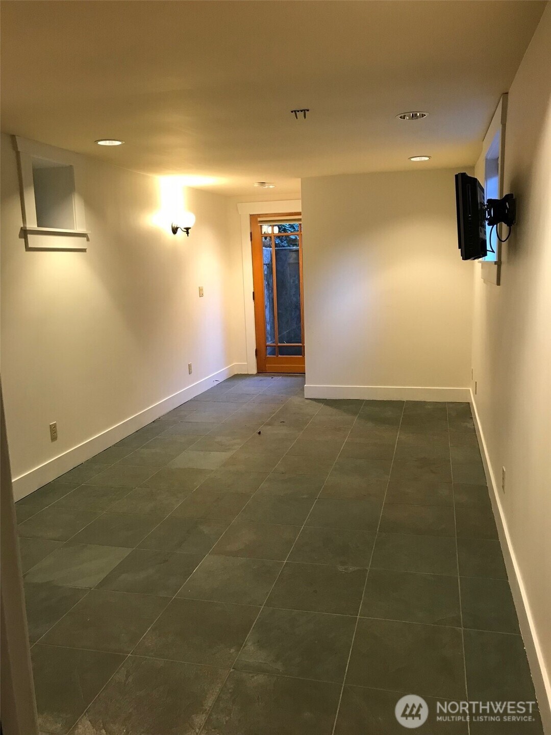9380 Ferncliff Avenue Property Photo 29