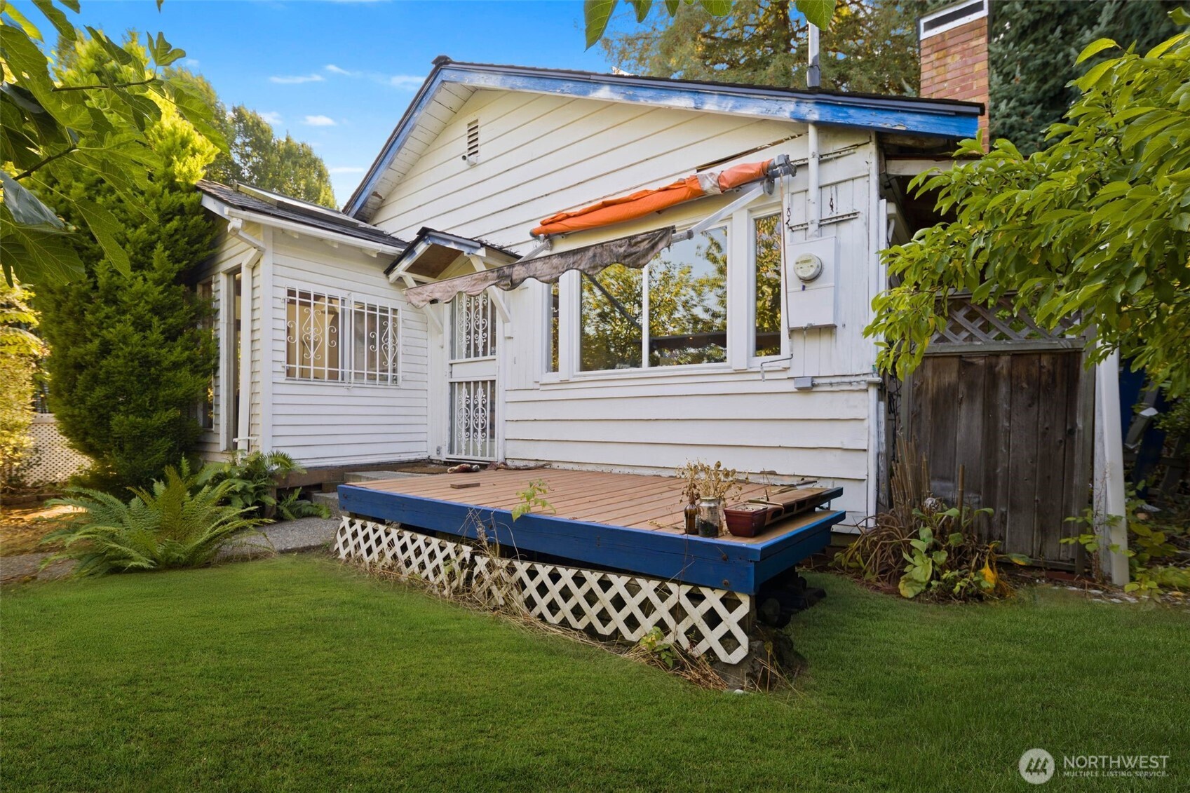 327 24th Avenue Property Photo 1