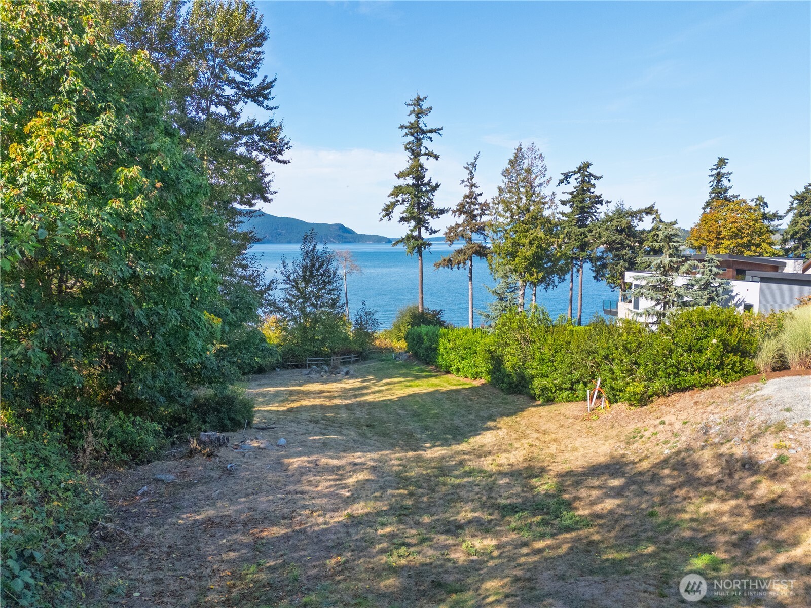 3820 Leeward Lane Property Photo 13