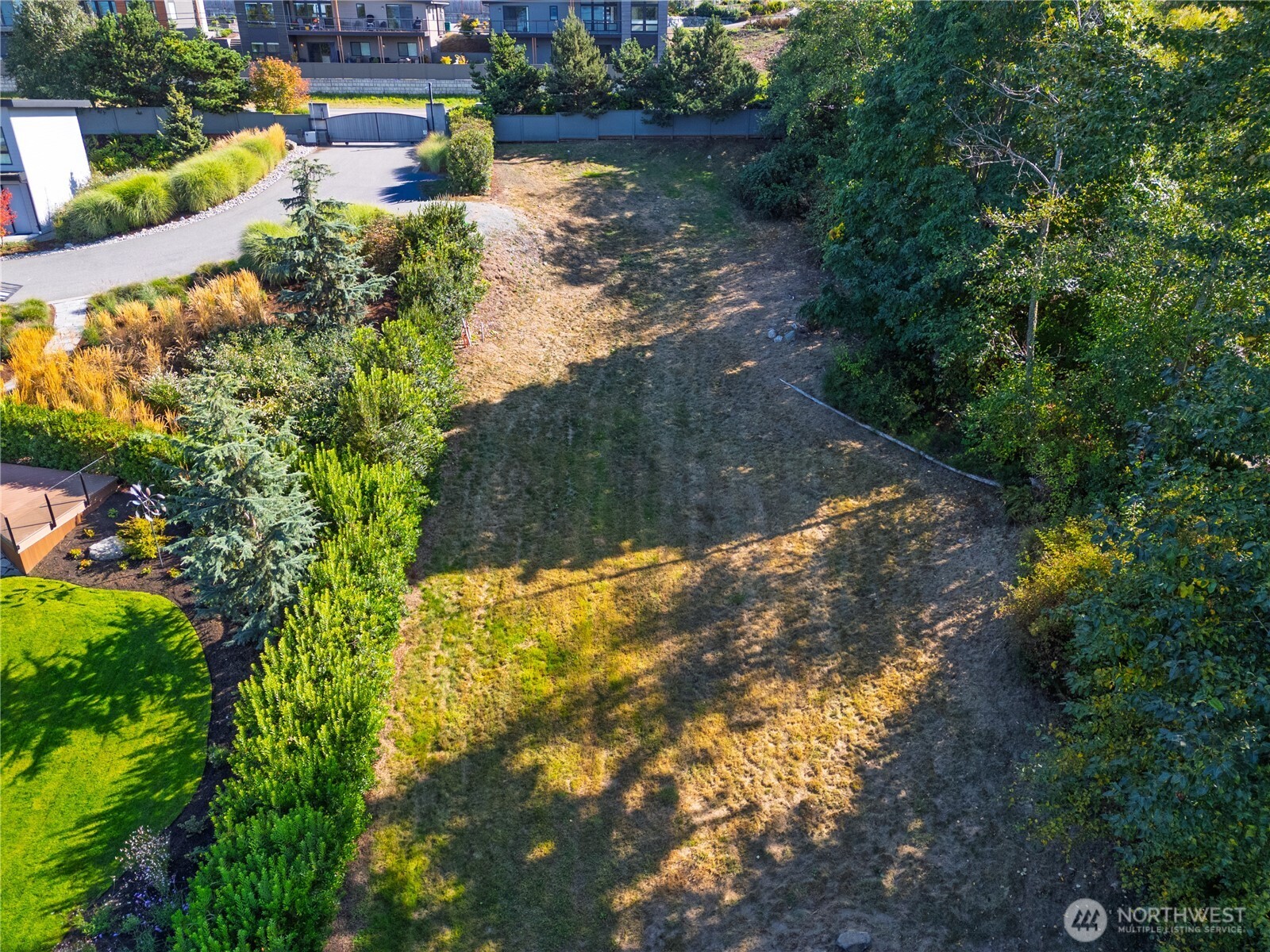 3820 Leeward Lane Property Photo 15