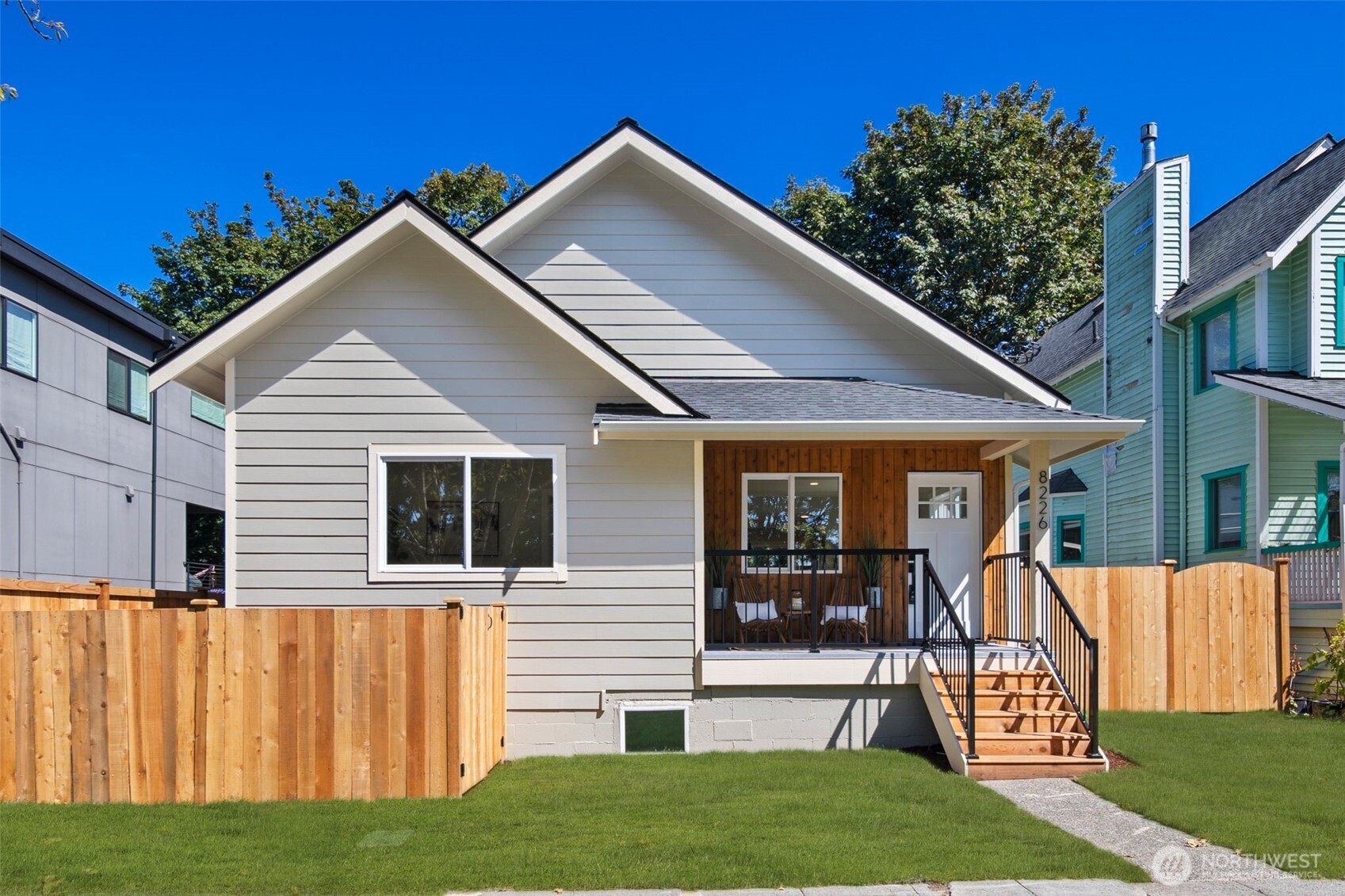 8226 Meridian Avenue Property Photo 1