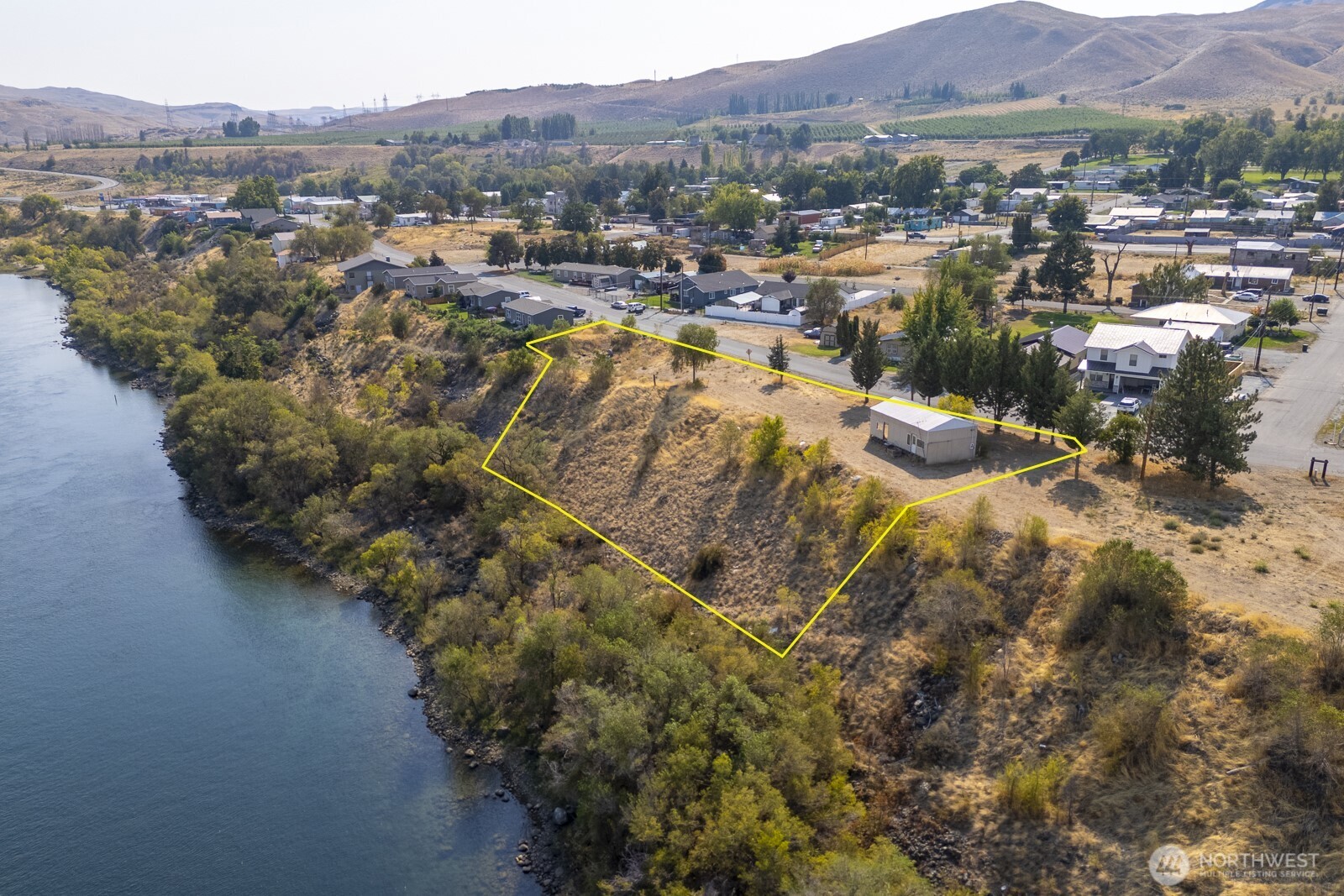 2011 Columbia Boulevard Property Photo 1