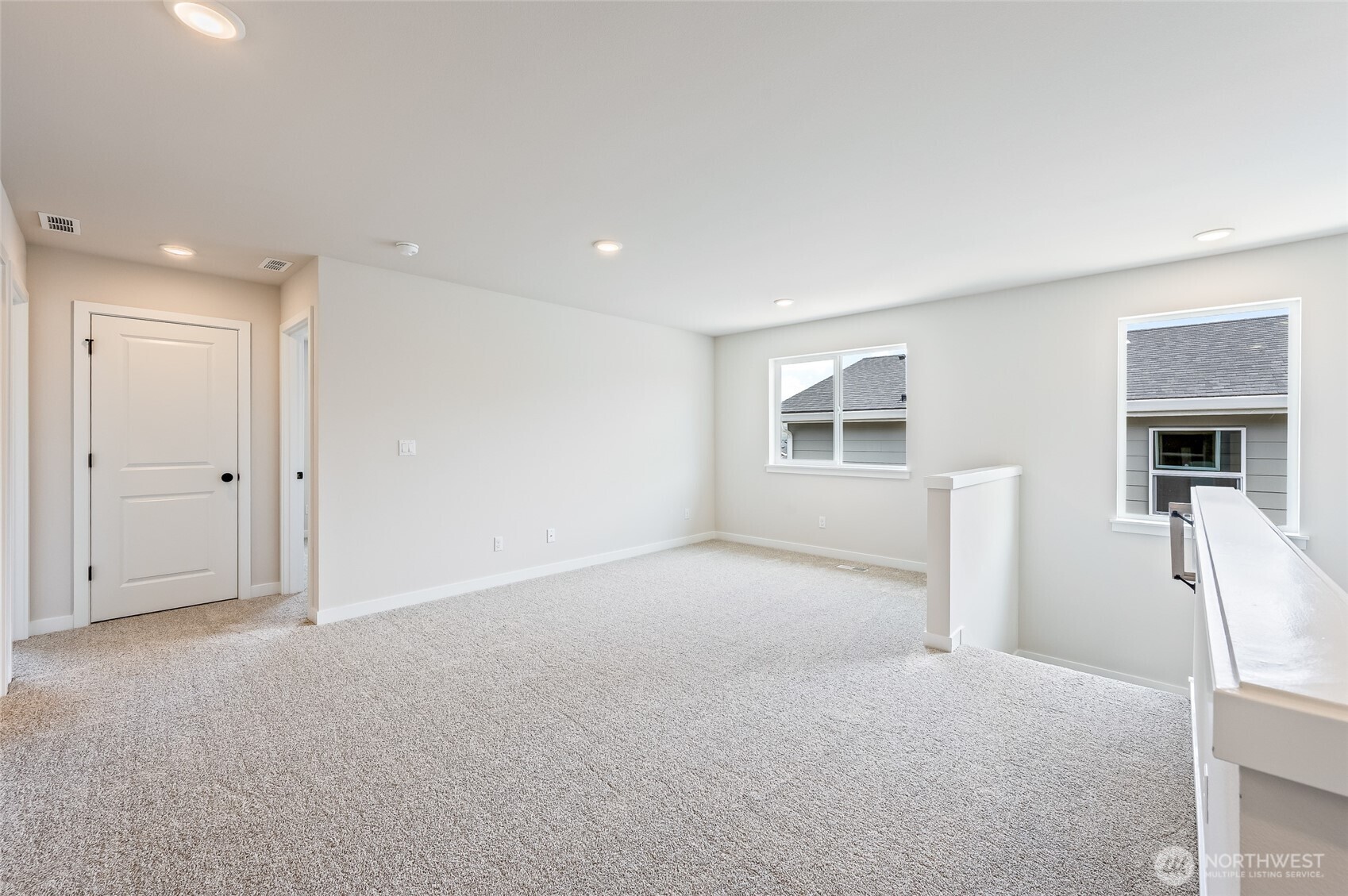 2124 Plumridge Court Property Photo 16
