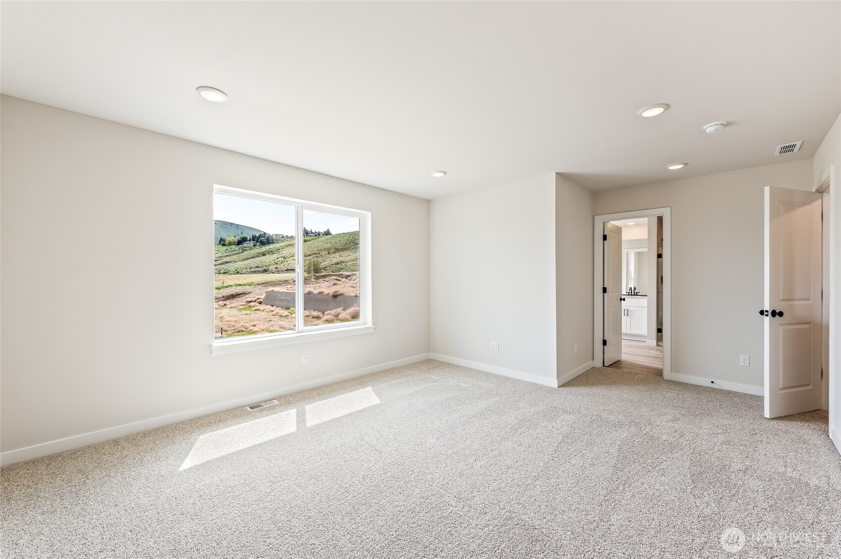2124 Plumridge Court Property Photo 23
