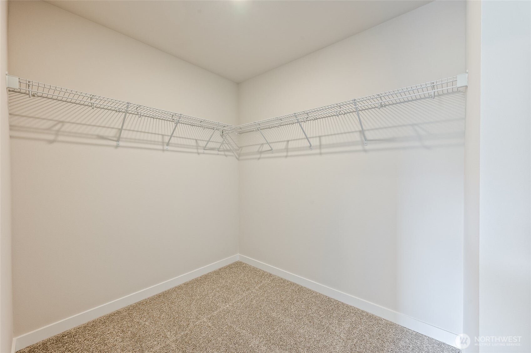 2124 Plumridge Court Property Photo 26