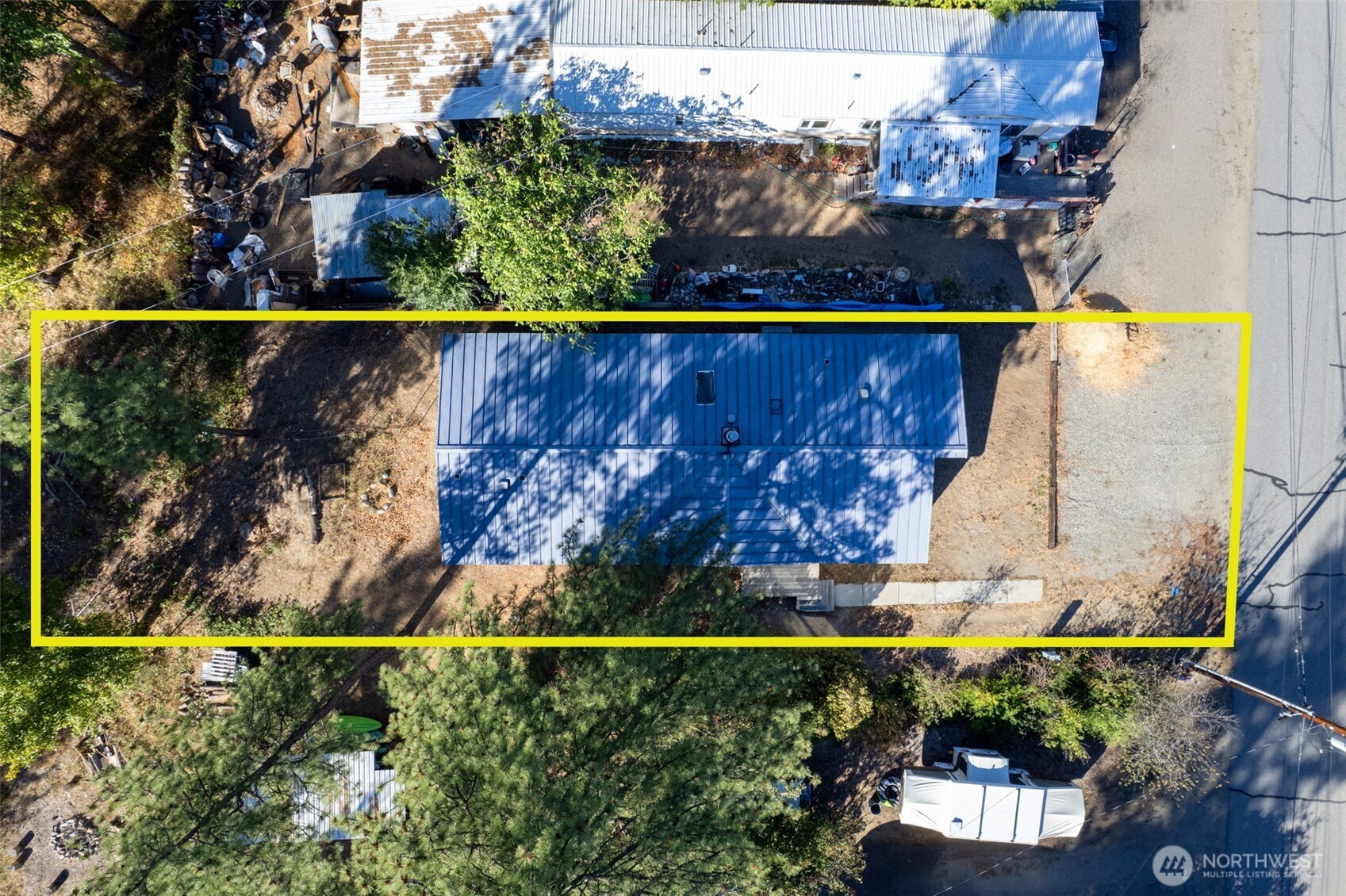 1221 Riverside Avenue Property Photo 4