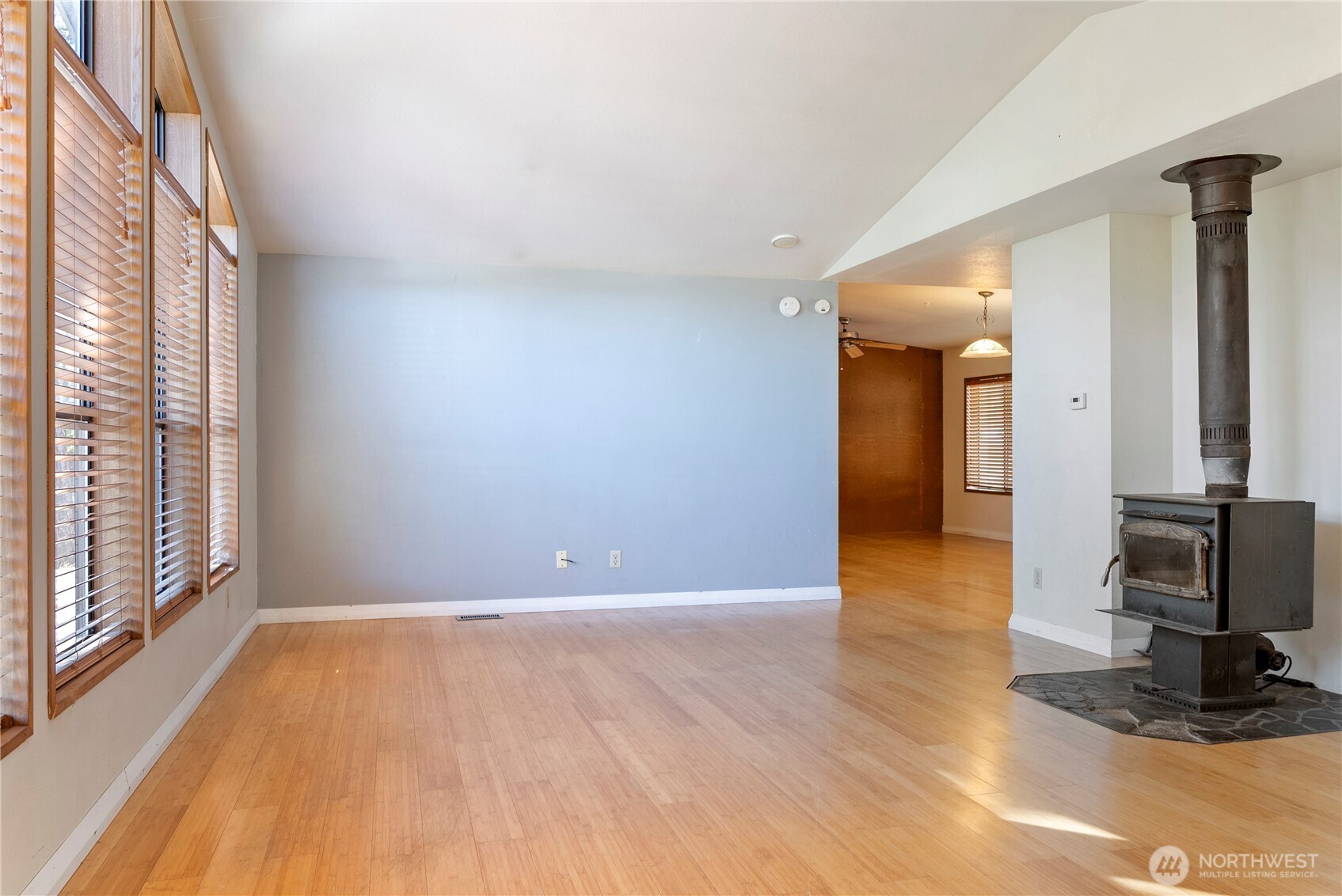 1221 Riverside Avenue Property Photo 8
