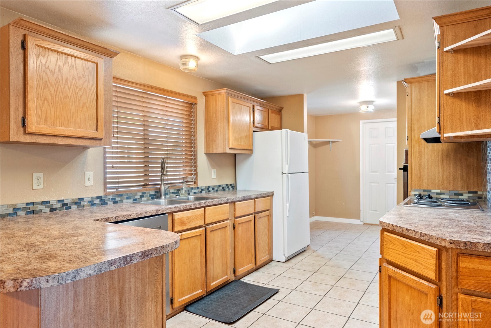 1221 Riverside Avenue Property Photo 20
