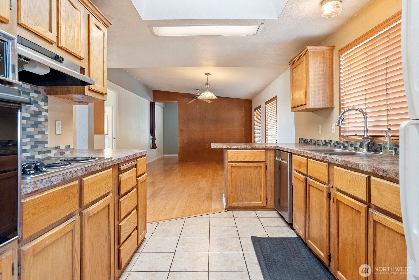 1221 Riverside Avenue Property Photo 22
