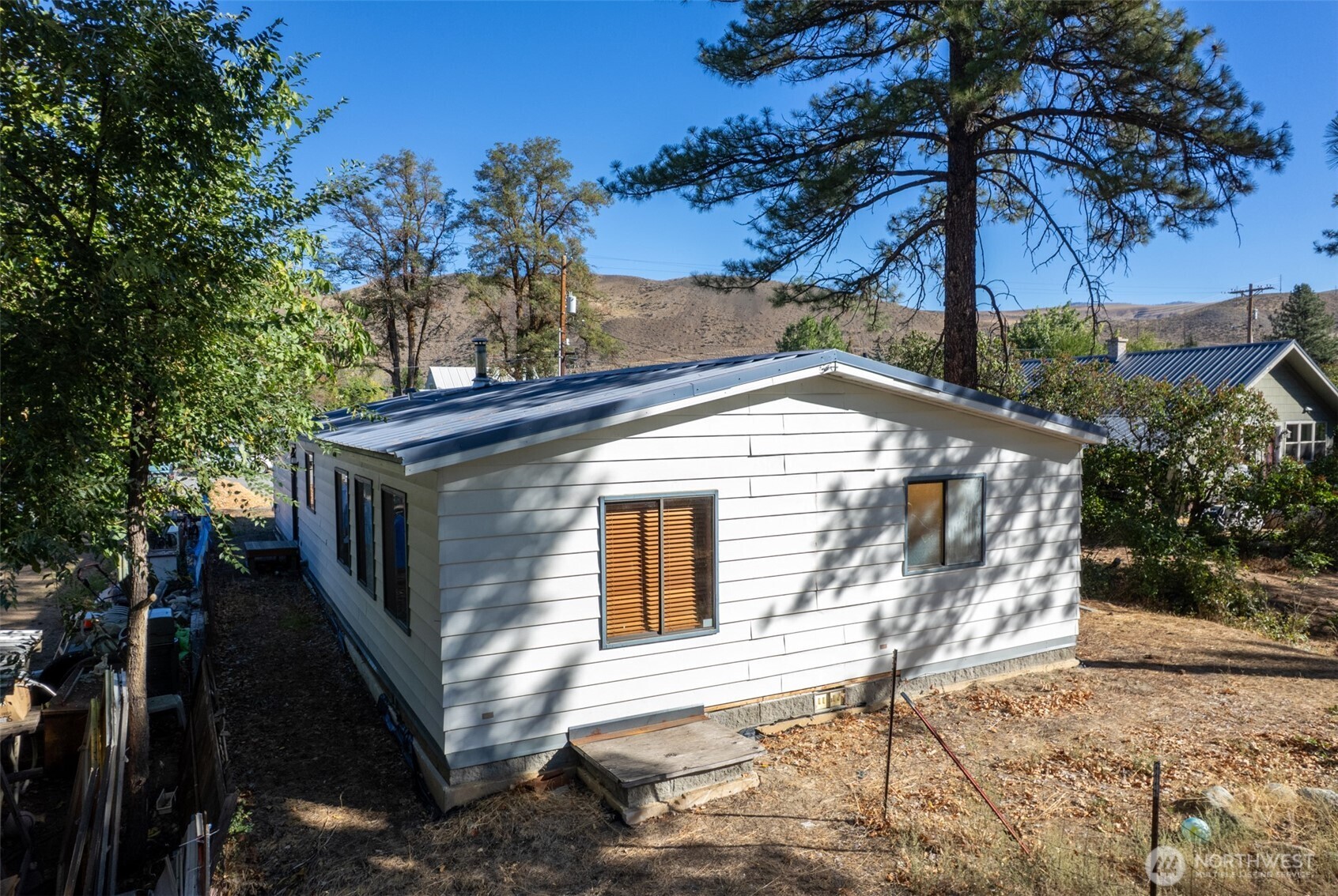 1221 Riverside Avenue Property Photo 29