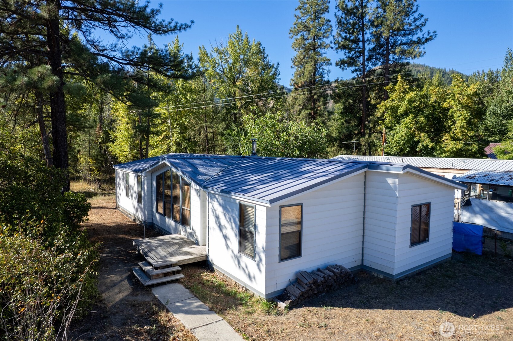 1221 Riverside Avenue Property Photo 31