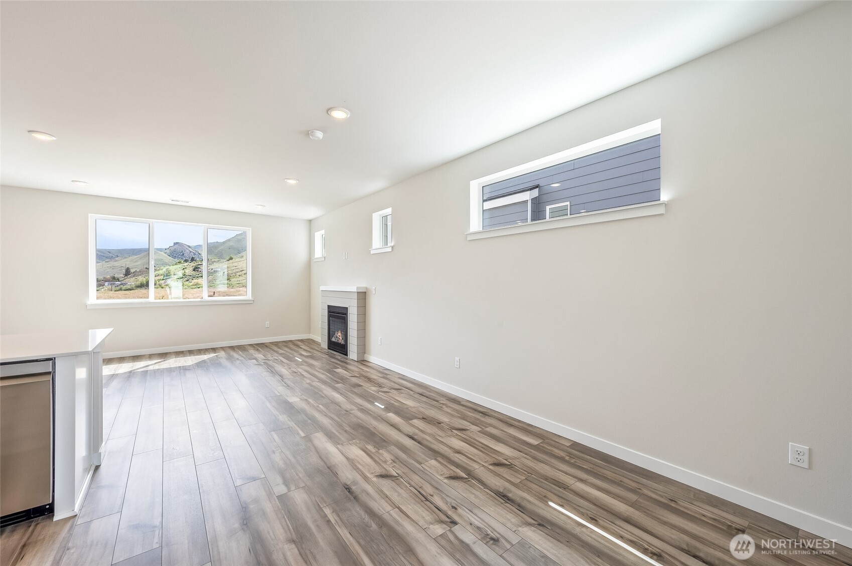 2122 Plumridge Court Property Photo 8