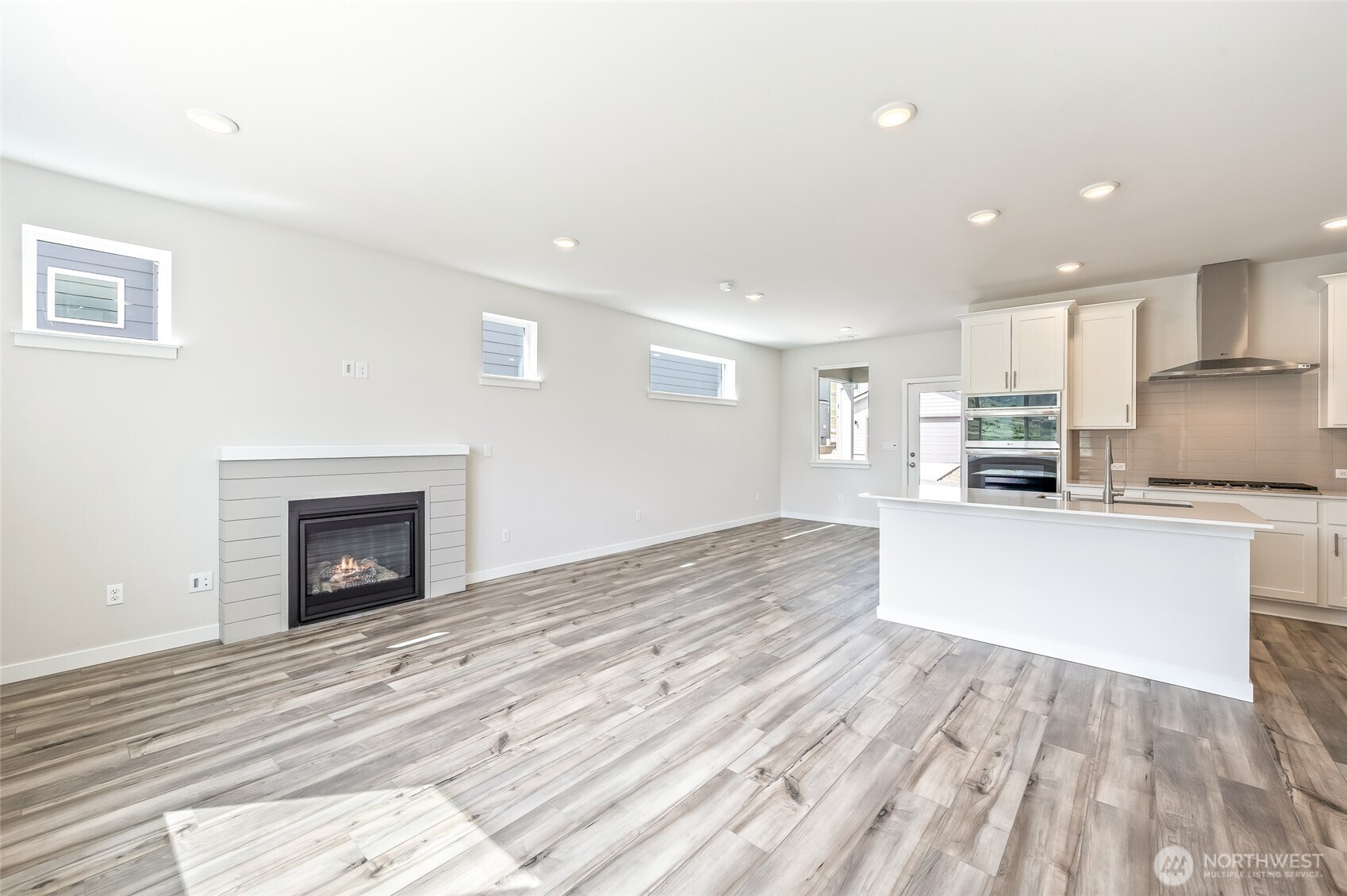 2122 Plumridge Court Property Photo 14
