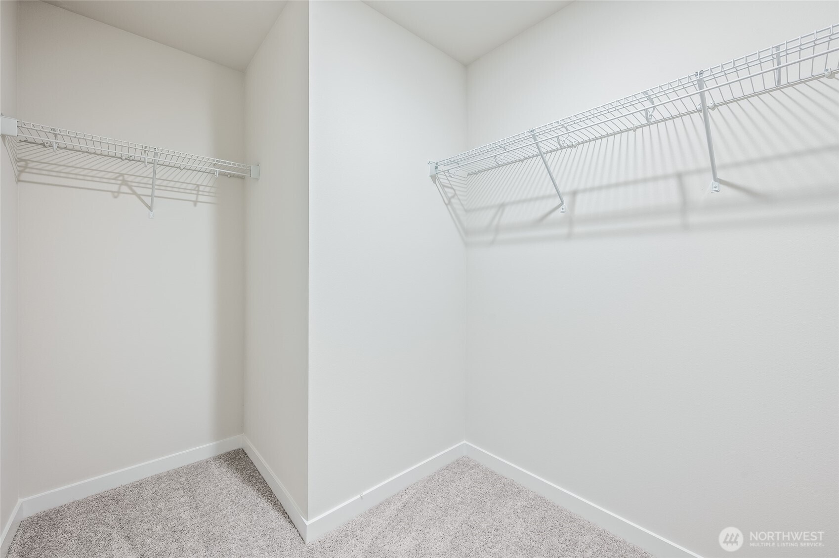 2122 Plumridge Court Property Photo 34