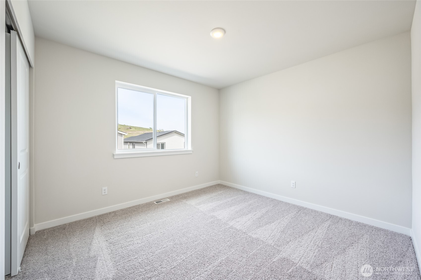 2122 Plumridge Court Property Photo 36