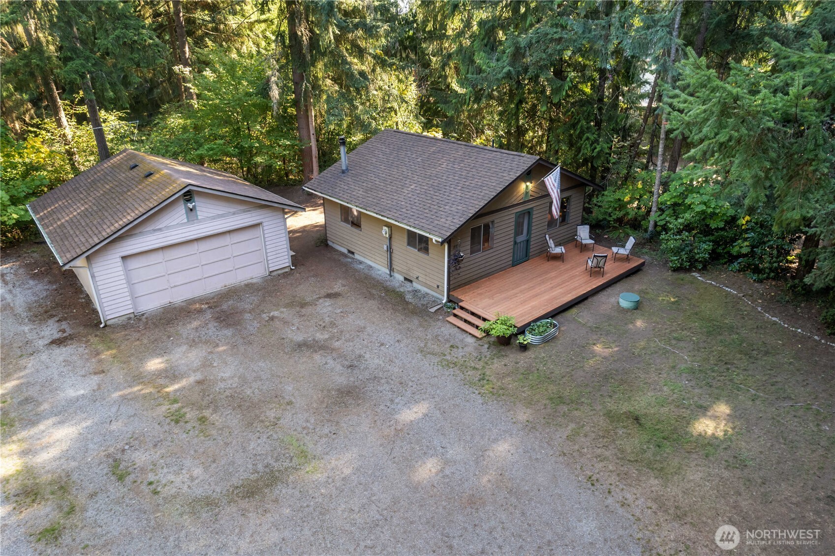 17738 N Beachside Drive Property Photo 2