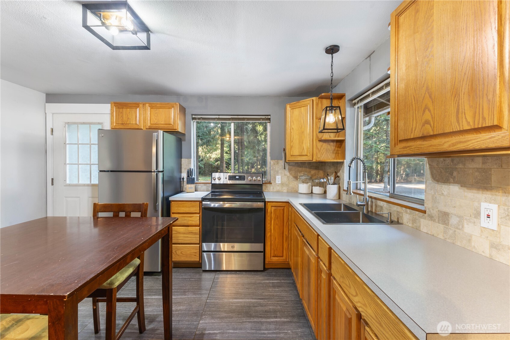 17738 N Beachside Drive Property Photo 6