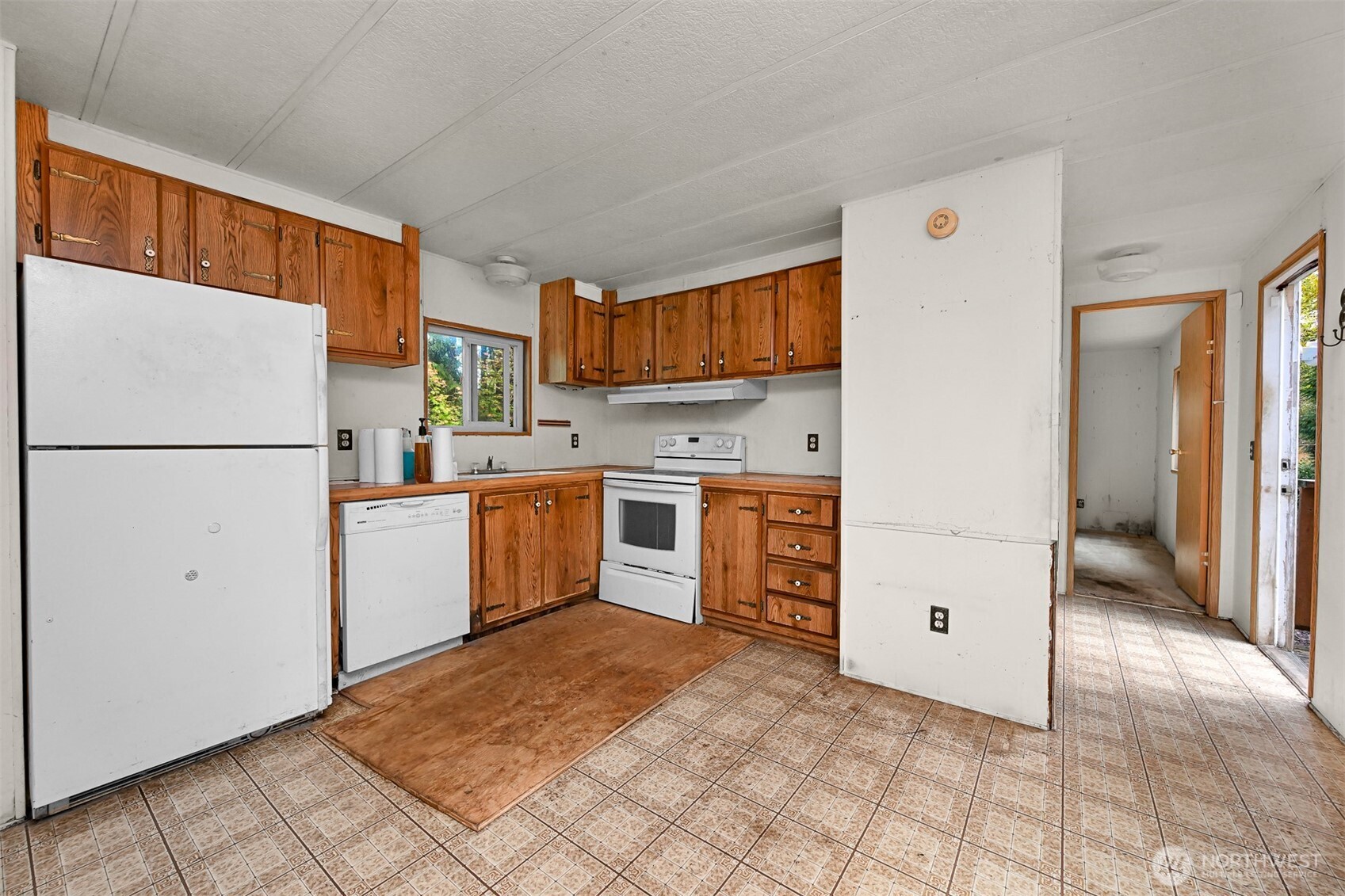 4257 Cody Road Property Photo 14