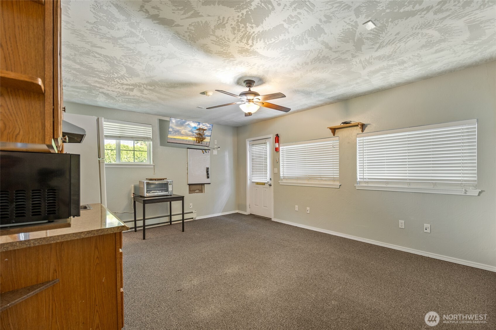 7123 Lakeside Street Property Photo 21