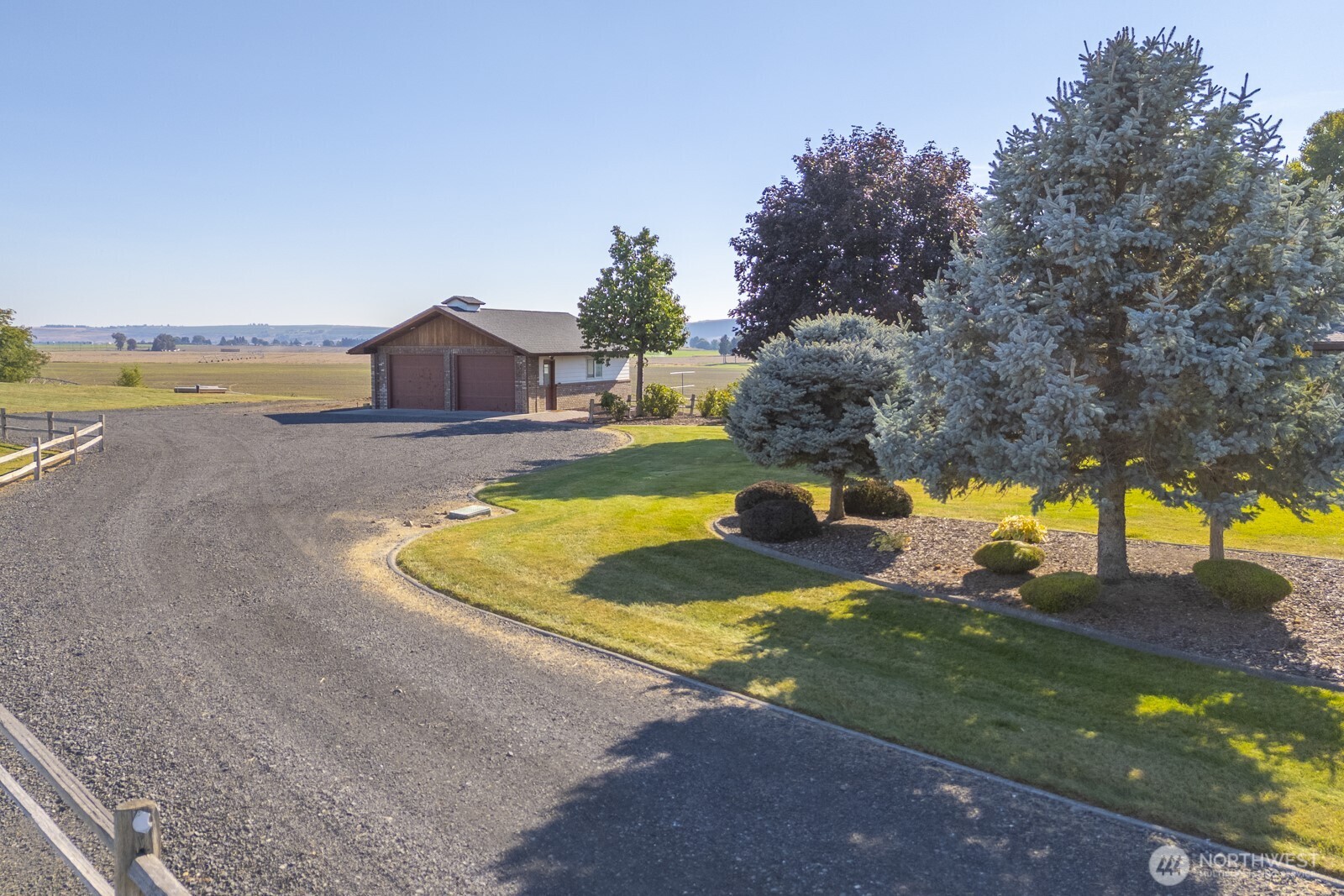 2229 W Bench Road Property Photo 4
