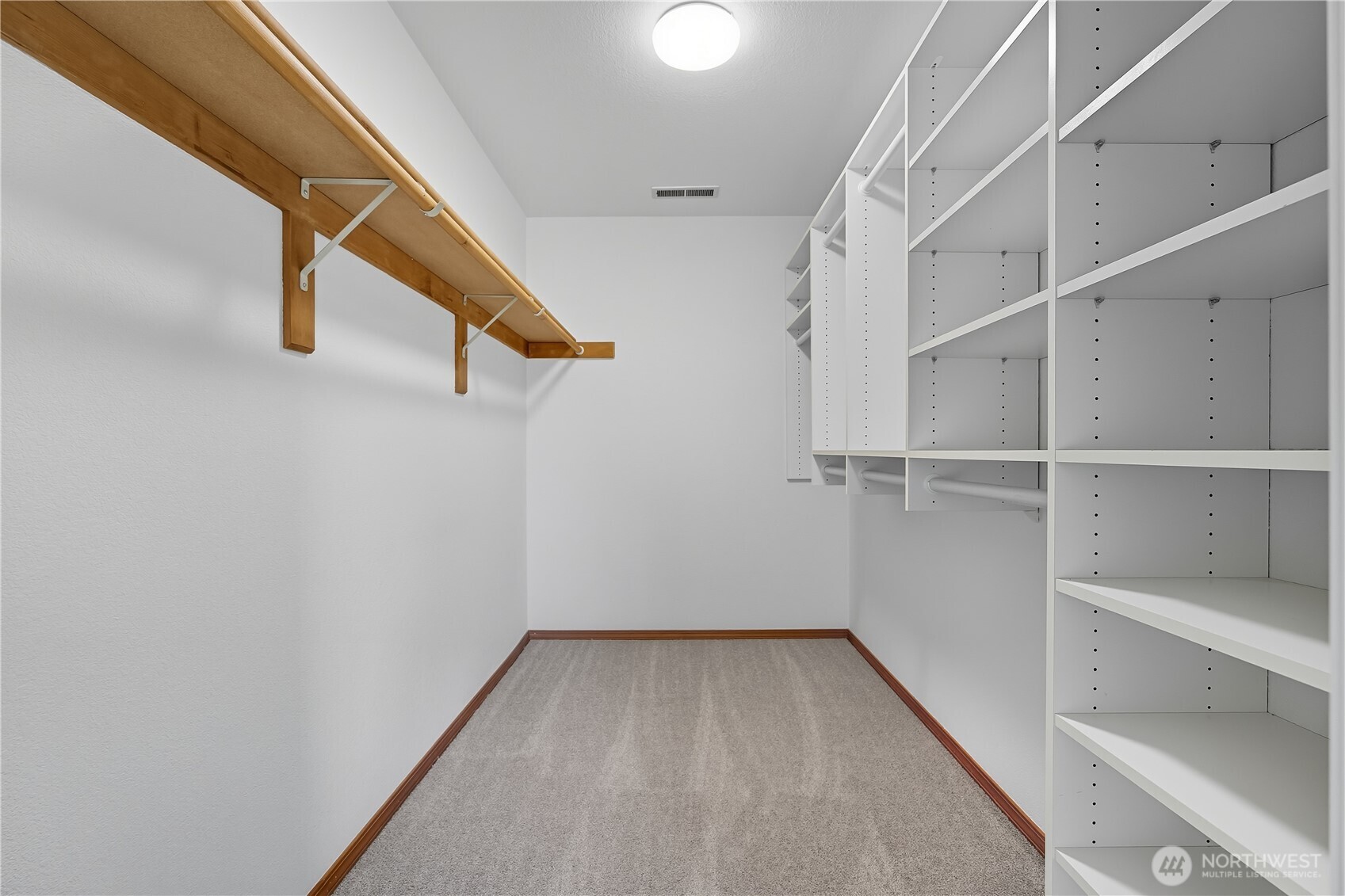 5404 Collins Road Property Photo 16