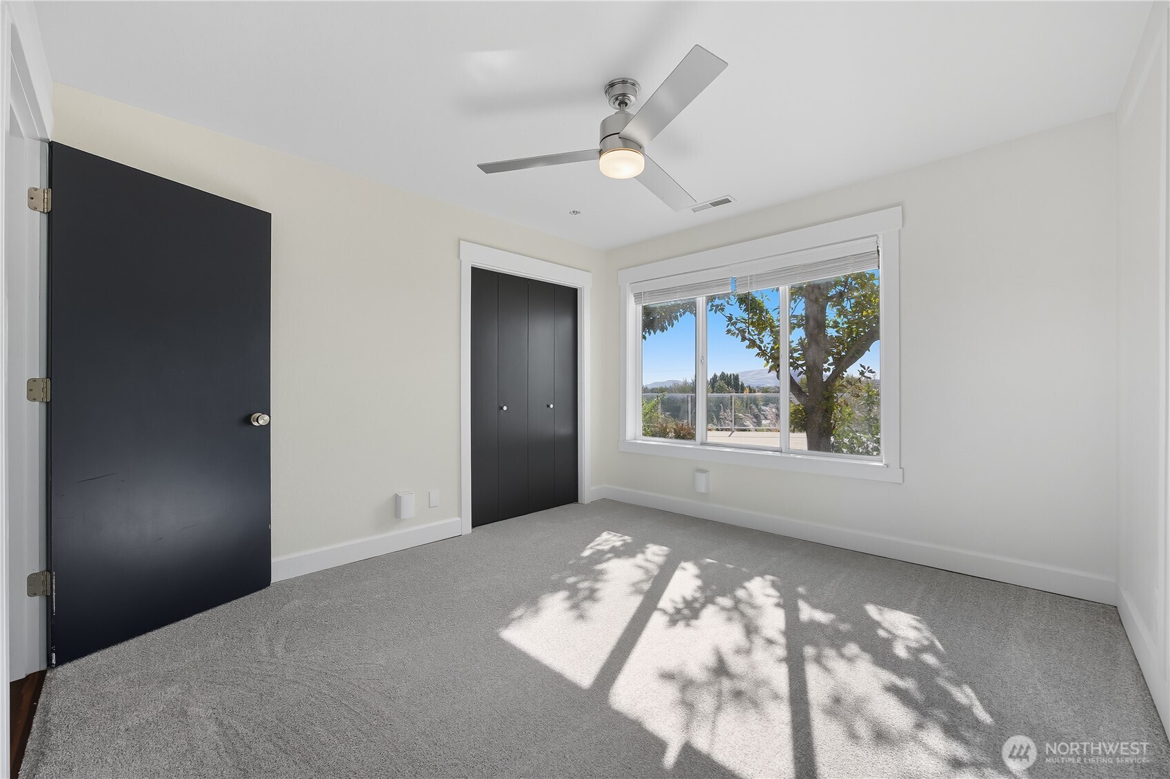 5404 Collins Road Property Photo 22