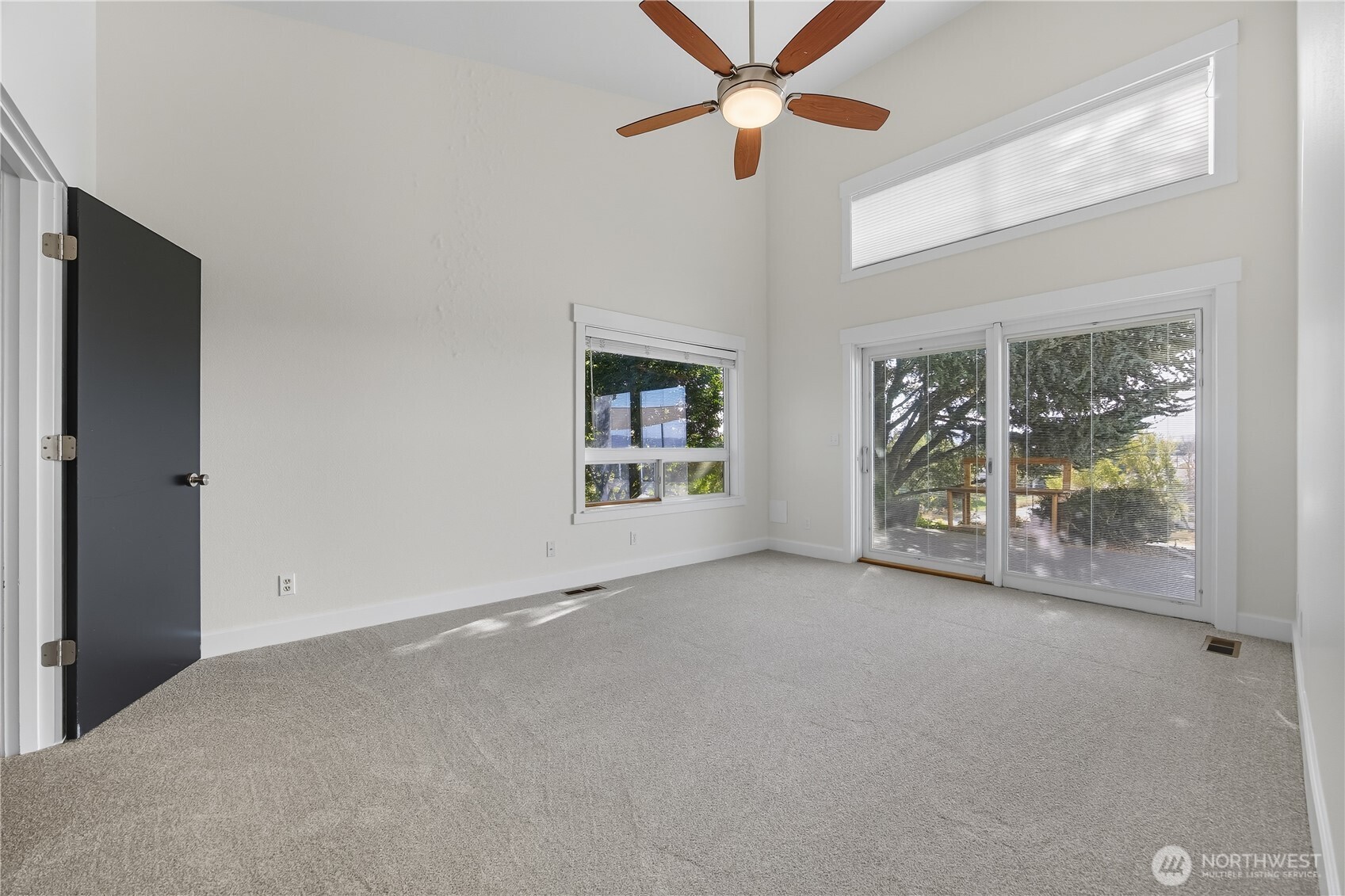 5404 Collins Road Property Photo 25