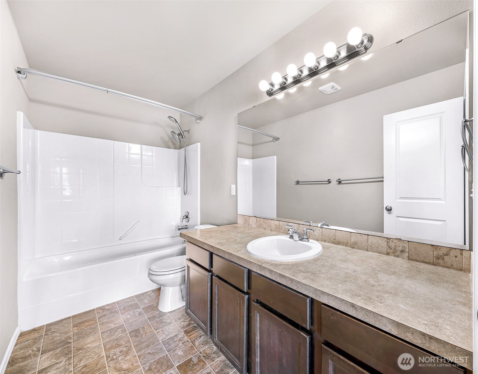 930 Cove View Circle Property Photo 27