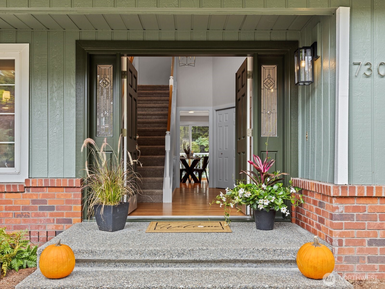 7308 203rd Street Property Photo 3