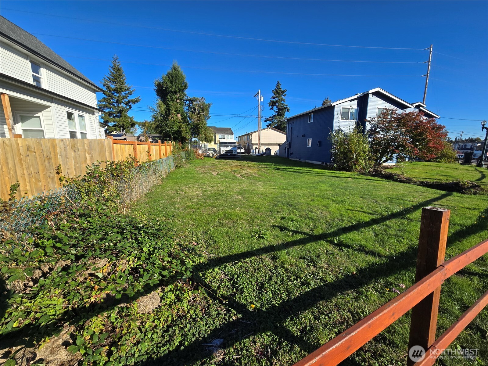 1409 E Marine View Drive Property Photo 1