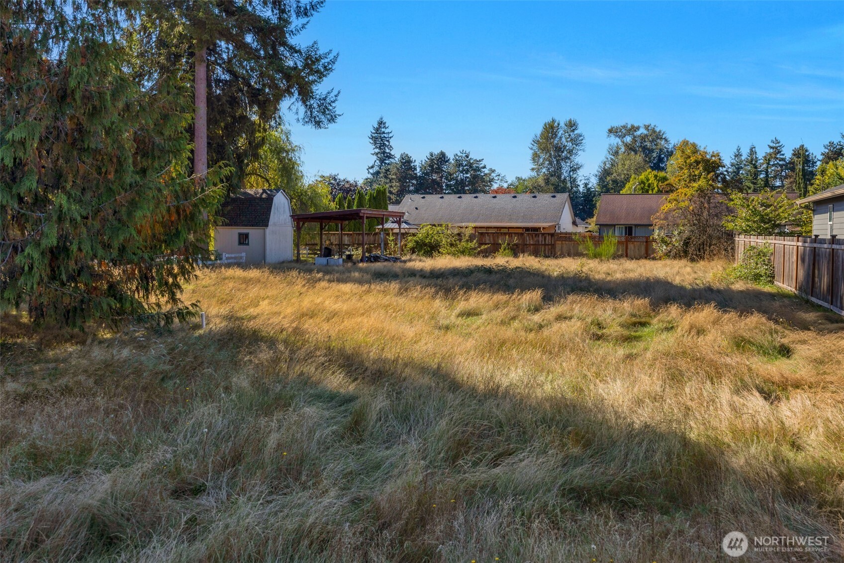 8820 59th Drive Property Photo 3