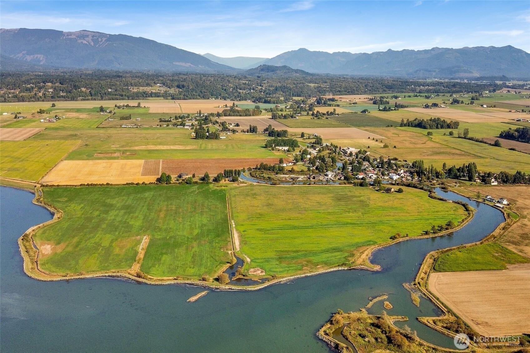 5544 Smith Road Property Photo 3