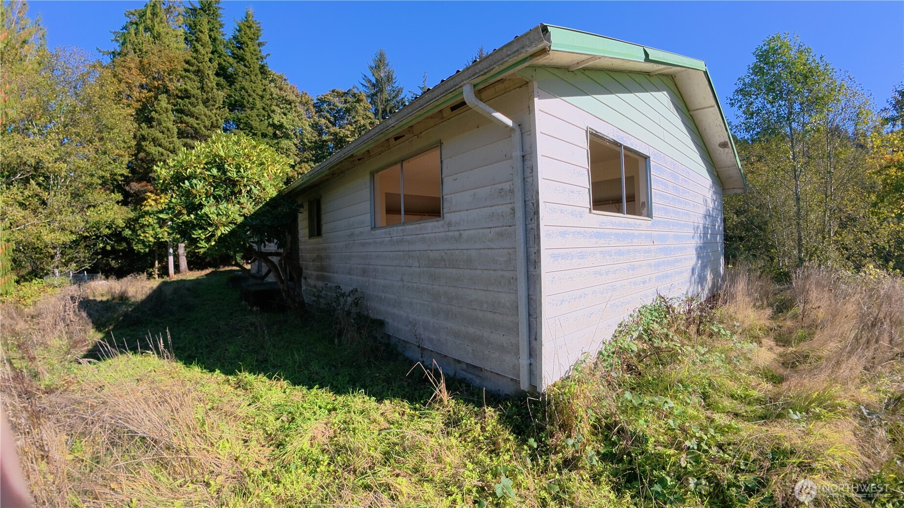 105 E Valley Road Property Photo 14