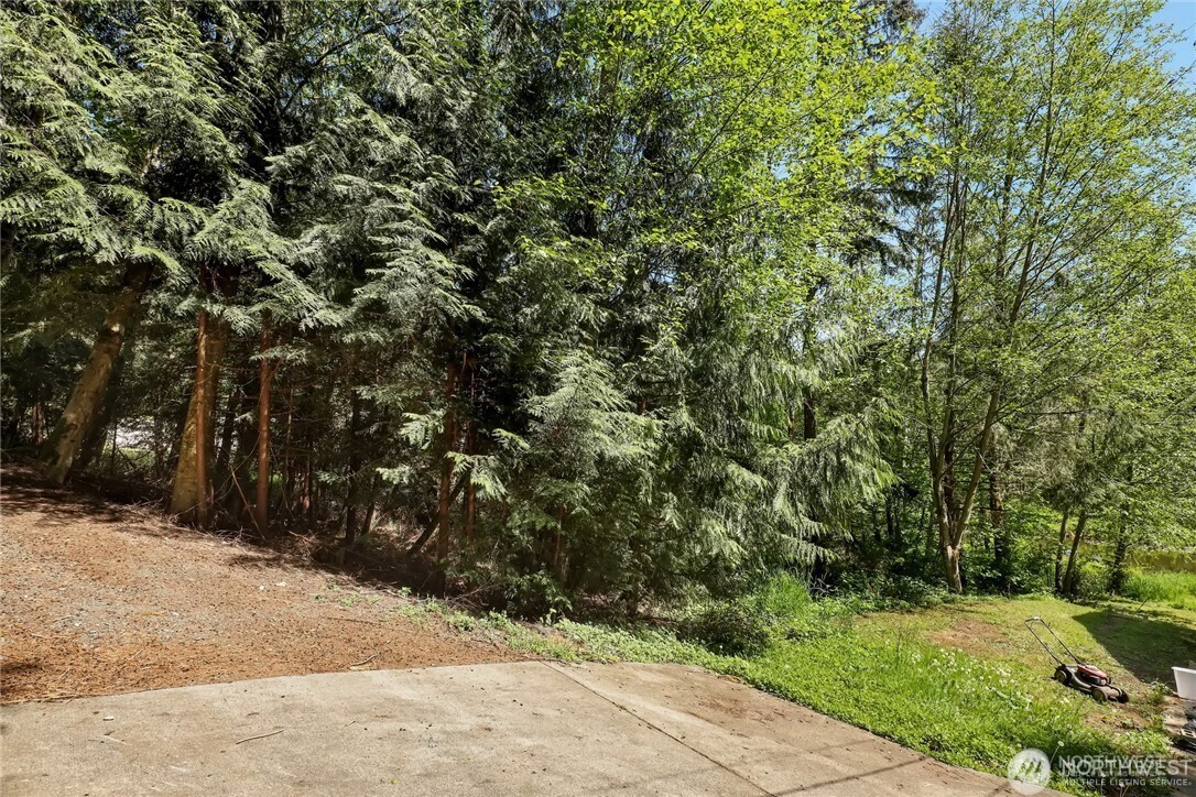 530 Rainbow Drive Property Photo 9