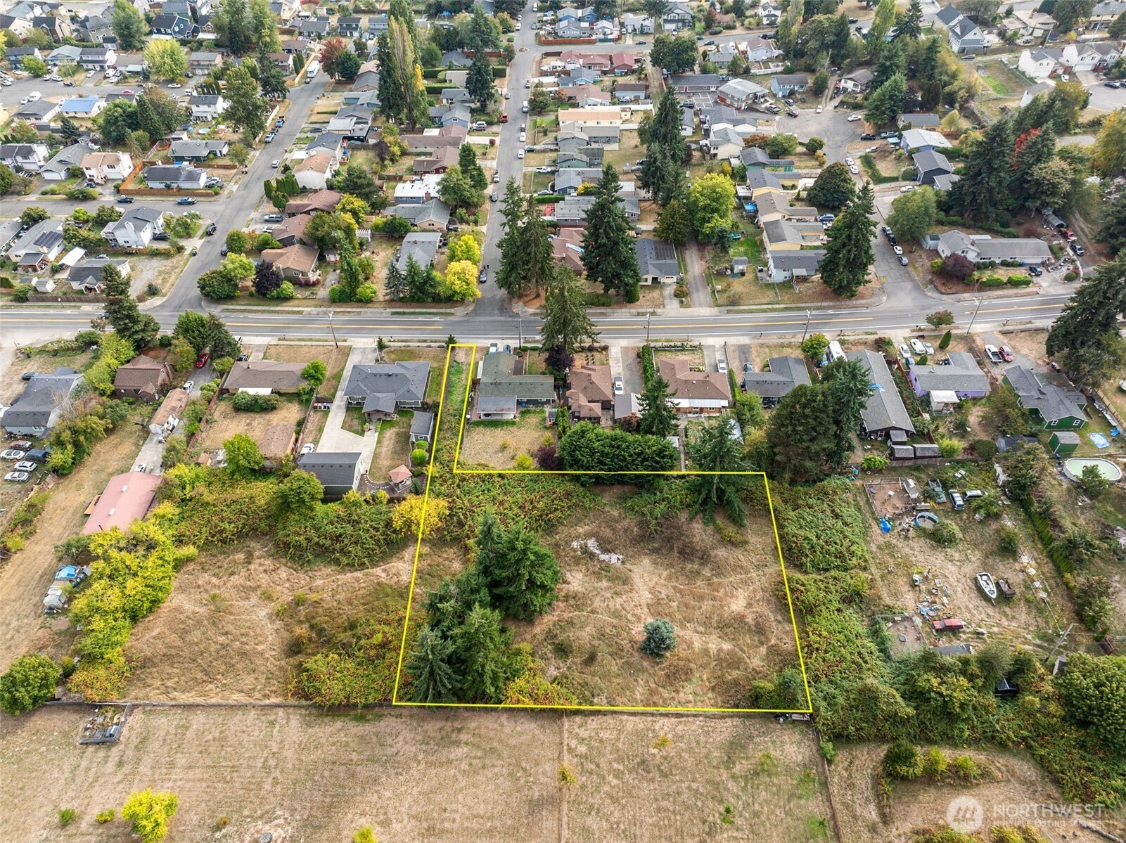 1132 E 47th Street Property Photo 3