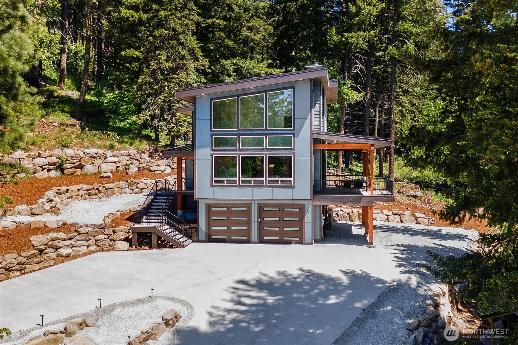 36 Fall Creek Lane Property Photo 1