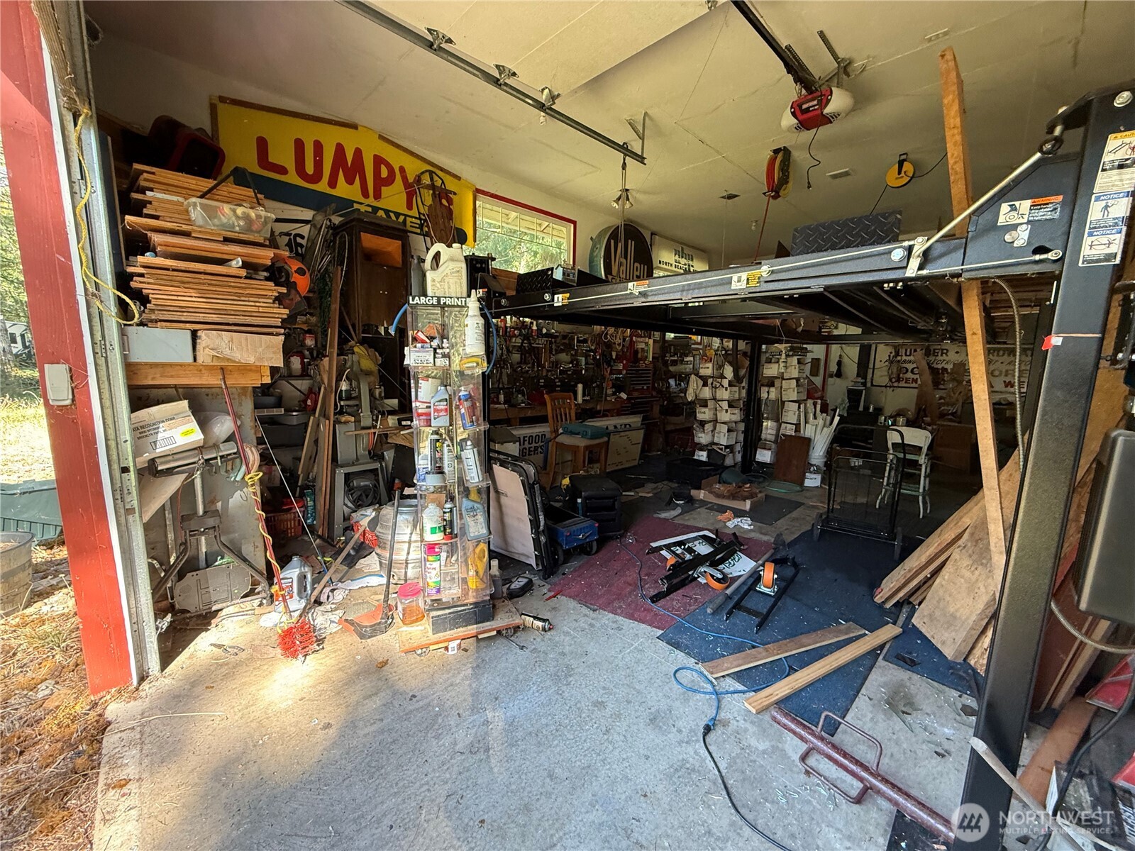 41 W Kalaloch Lane Property Photo 2