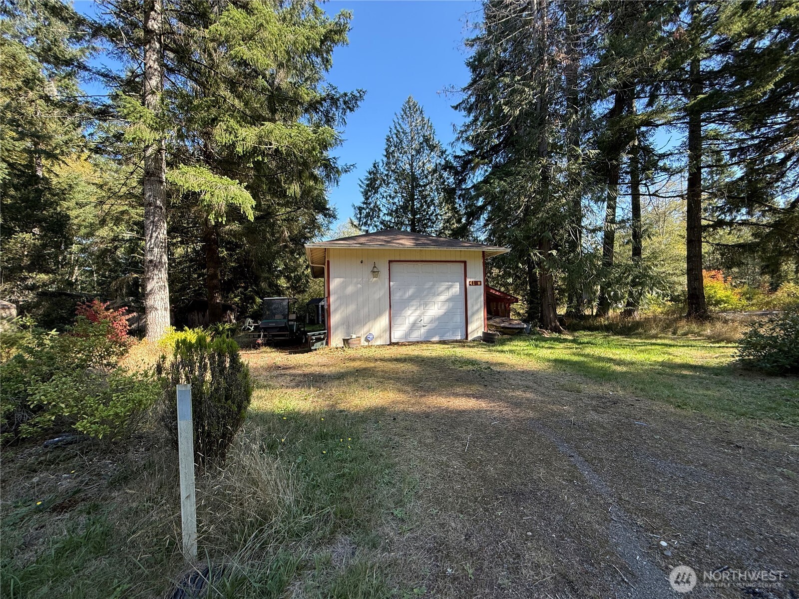 41 W Kalaloch Lane Property Photo 6