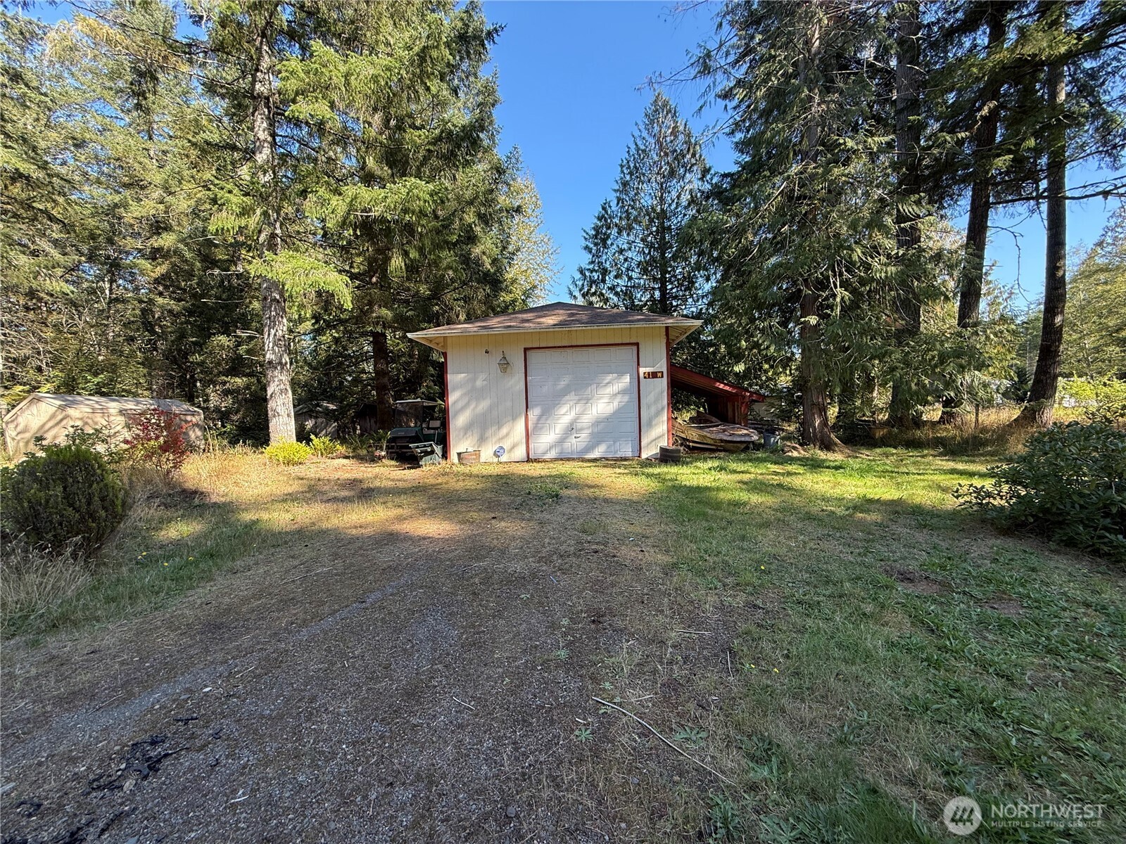 41 W Kalaloch Lane Property Photo 12