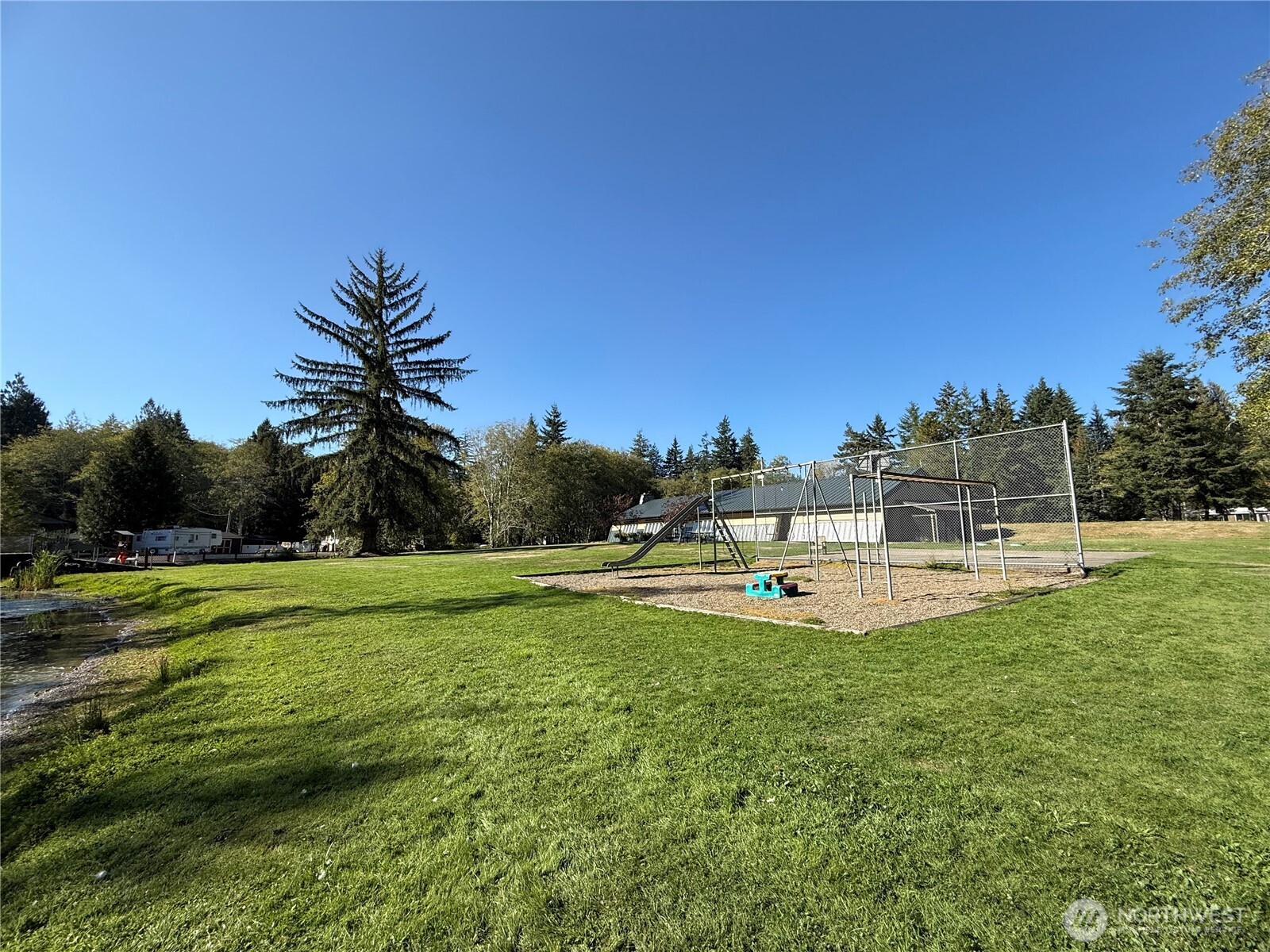 41 W Kalaloch Lane Property Photo 15